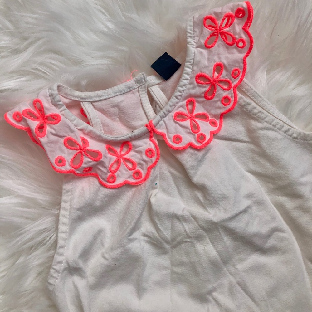 Gap Neon Embroidered lace collar tank top - Picture 2 of 3
